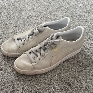 Puma Men's Light Gray Sneakers